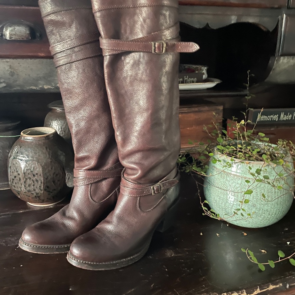 Frye strappy Jane like new